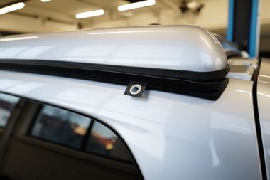 Piping hanger with 12 mm eyelet for 6 mm piping rail | Mercedes-Benz Marco Polo accessories