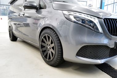 All Terrain / Offroad wheel set suitable for Mercedes-Benz V Class, Vito, Marco Polo, Horizon, Activity - Delta 4x4 Classic B 18" / 235 /55/R18 